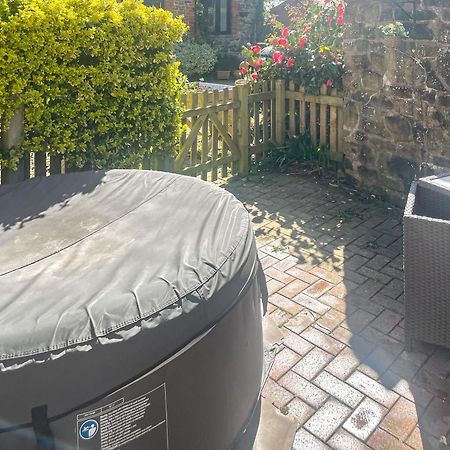 The Boyne Arms Cottage Burwarton Экстерьер фото